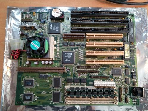 Asus socket 7 AT mainboard, Computers en Software, Vintage Computers, Ophalen of Verzenden