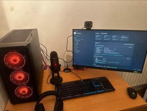 selling full set up for gaming or streaming., Computers en Software, Desktop Pc's, Zo goed als nieuw, Gaming, Ophalen