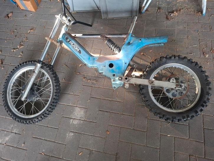 Puch crossframe, Fietsen en Brommers, Brommers | Crossbrommers, Zo goed als nieuw, Overige merken, Ophalen