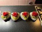 4x betonnen hart met rode kunst roos NIEUW, Ophalen of Verzenden, Nieuw, Binnen