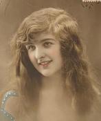 fr 1916 meisje lang haar golvend pareltjes fotokaart, Ophalen of Verzenden, Voor 1920, Gelopen, Overige thema's