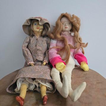 2 antieke poppen, oud speelgoed, antieke pop beschikbaar voor biedingen