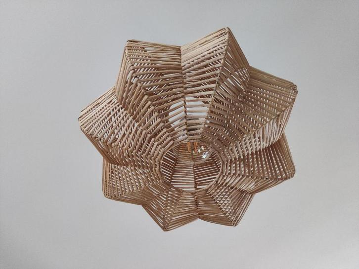 Rotan hanglamp, Huis en Inrichting, Lampen | Hanglampen, Nieuw, 75 cm of meer, Overige materialen, Ophalen of Verzenden