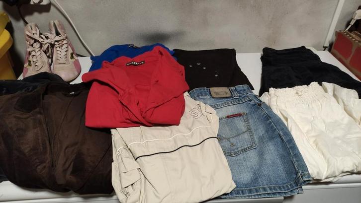 Grote doos vol met dameskleding maat s / m, Kleding | Dames, Dames-kledingpakketten, Gedragen, Maat 36 (S), Ophalen of Verzenden