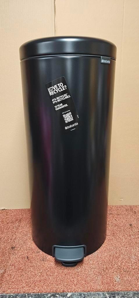 Te koop Brabantia NewIcon Pedaalemmer 30 Liter Matt Black, Huis en Inrichting, Woonaccessoires | Prullenbakken, Zo goed als nieuw