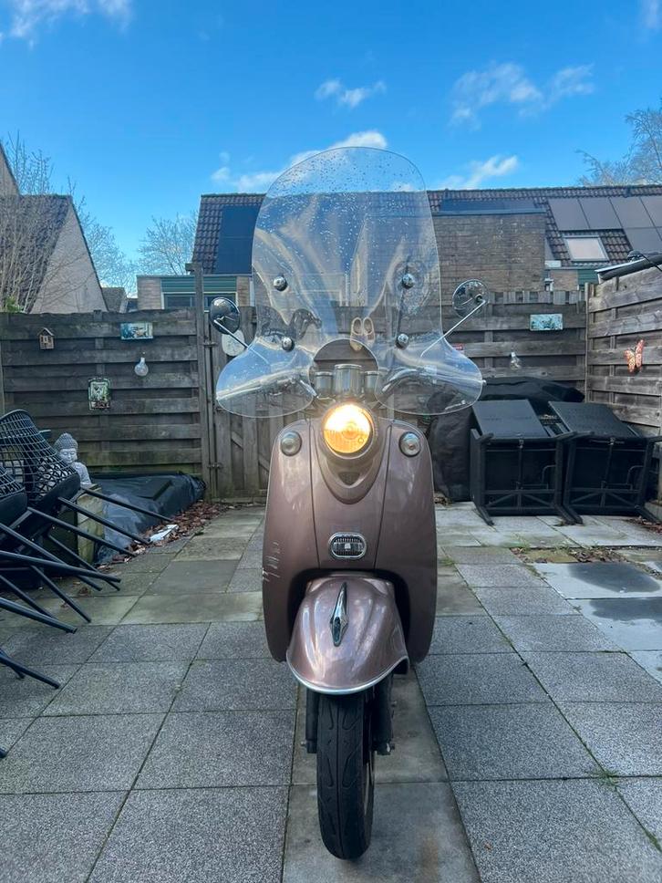 La souris retro brommer, Fietsen en Brommers, Snorfietsen en Snorscooters, Zo goed als nieuw, Overige merken, Benzine, Ophalen