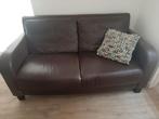 leren 2 zits bankje bruin, Huis en Inrichting, Banken | Bankstellen, Ophalen, Gebruikt, 150 tot 200 cm, Tweepersoons
