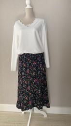 Rok met roezel Zwart gebloemd Maat L, Overige kleuren, Casual Ladies, Zo goed als nieuw, Onder de knie