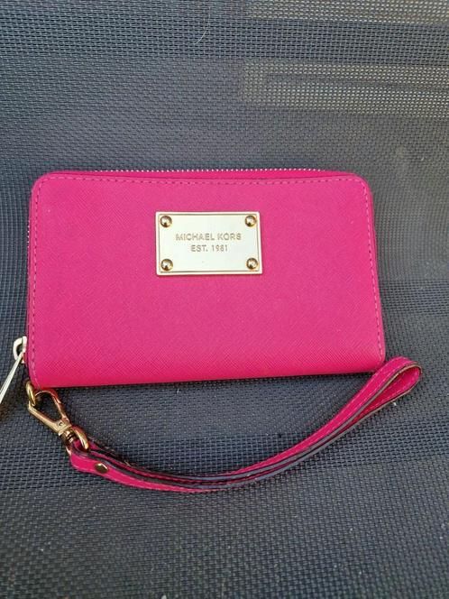 Michael Kors origineel roze wristlet portefeuille portemonne, Sieraden, Tassen en Uiterlijk, Portemonnees, Zo goed als nieuw, Roze