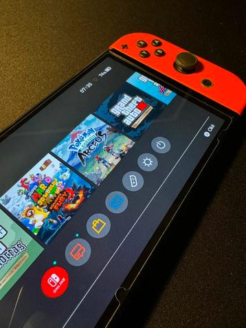 Nintendo Switch OLED inclusief 10 spellen beschikbaar voor biedingen