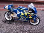 Suzuki RGV 500cc #2 Kenny Roberts Jr 2000, Hobby en Vrije tijd, Modelauto's | 1:5 tot 1:12, Ophalen of Verzenden, Nieuw, 1:9 t/m 1:12