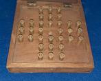 Oude houten kist met hulzen - Solitair spel, Verzamelen, Militaria | Tweede Wereldoorlog, Ophalen of Verzenden