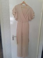 Costes studio ruffle beige jumpsuit Maat S, Ophalen of Verzenden, Zo goed als nieuw, Beige