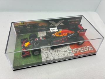 39666: Red Bull RB12 - Max Verstappen - Halo test 2016 beschikbaar voor biedingen
