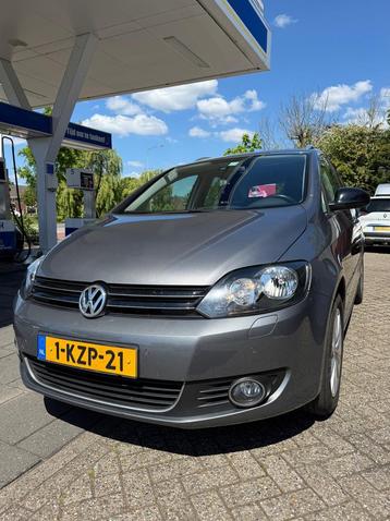 Volkswagen Golf Plus 1.4 TSI Highline / Parkeersensoren / Ai beschikbaar voor biedingen