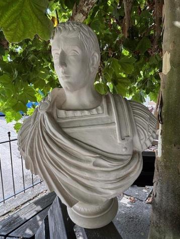 Julius Ceasar Buste (kunststof) beschikbaar voor biedingen