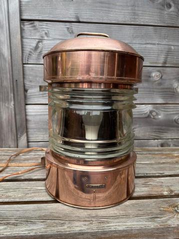 Scheepslamp beschikbaar voor biedingen