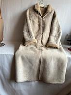 Vintage lange lammycoat met applicaties beige maat L, Ophalen of Verzenden, Gedragen, Maat 42/44 (L), Beige