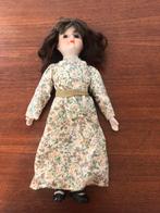 Vintage Pop Porseleinen Pop met Bloemjurk, Ophalen of Verzenden