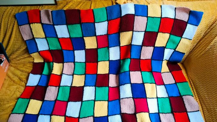 Gebreide Deken - 140x120cm, Huis en Inrichting, Woonaccessoires | Plaids en Woondekens, Zo goed als nieuw, Ophalen of Verzenden