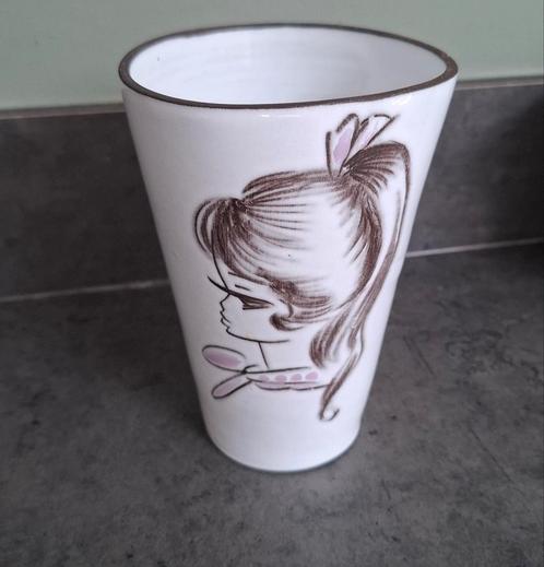 Vintage vaas van Aalten Couzijn en Pool met meisjeshoofd, Huis en Inrichting, Woonaccessoires | Vazen, Zo goed als nieuw, Minder dan 50 cm