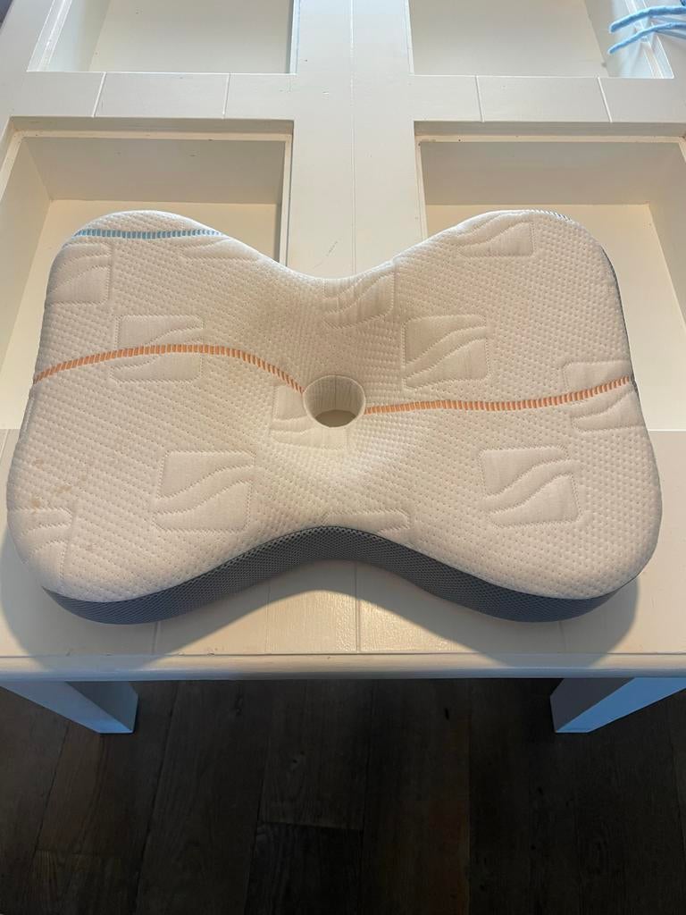 M Line Athletic Pillow Neksteunkussen - Zo goed als nieuw, Eenpersoons, Wit, Ophalen of Verzenden, Zo goed als nieuw