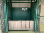 Goederen lift, Zakelijke goederen, Ophalen