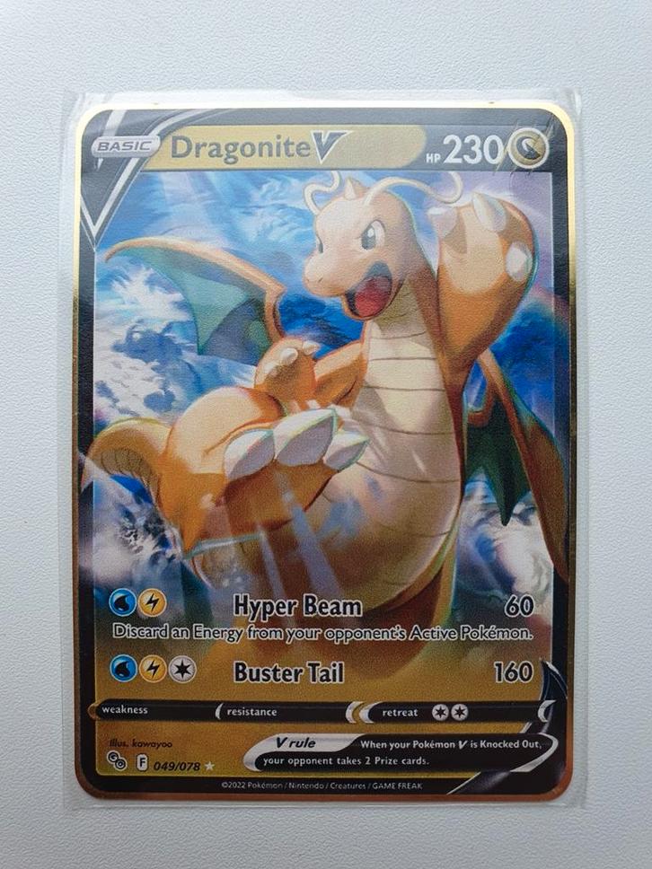 Dragonite V Metalen Pokemon kaart 049/078 Gold Metal card, Hobby en Vrije tijd, Verzamelkaartspellen | Pokémon, Nieuw, Ophalen of Verzenden