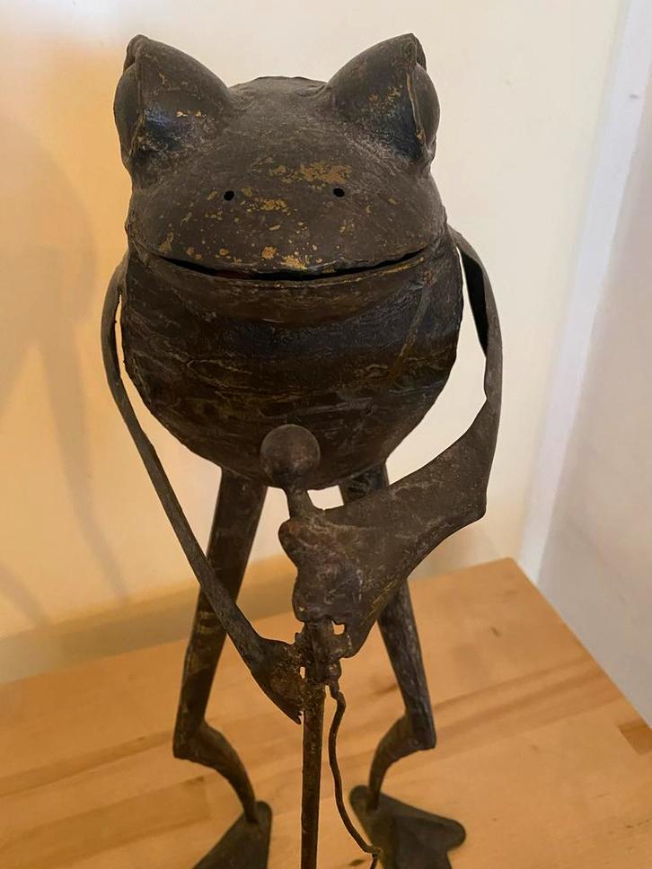 Leuke stalen kikker kunstwerk, Tuin en Terras, Tuinbeelden, Zo goed als nieuw, Dierenbeeld, Metaal, Ophalen