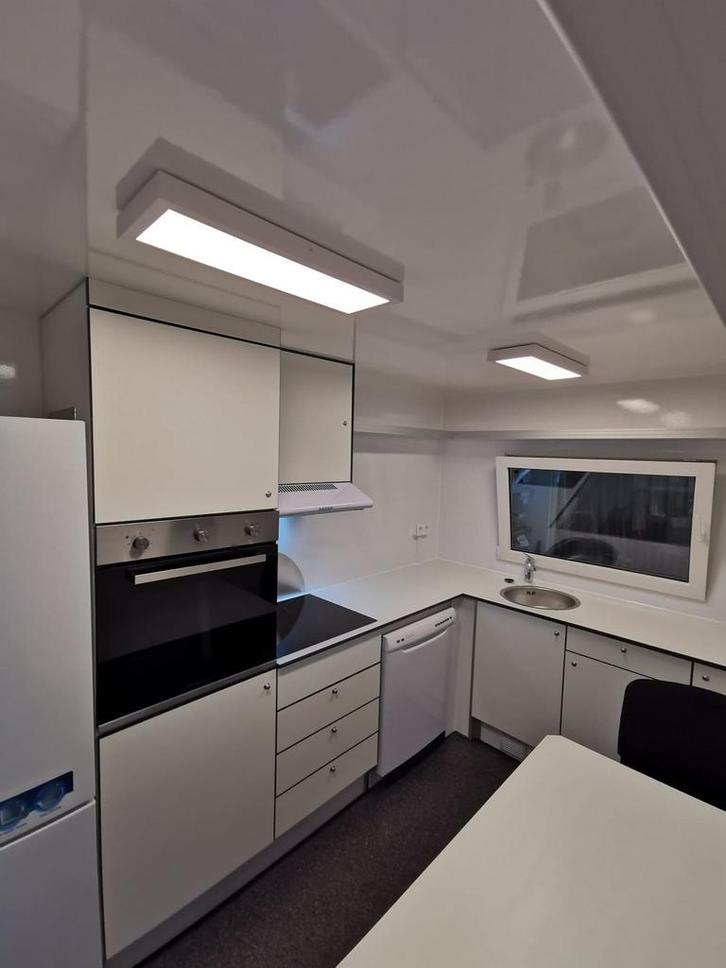 Nood keuken huren mobiele tijdelijke keuken, Huis en Inrichting, Keuken | Complete keukens, Zo goed als nieuw, Kunststof, Ophalen