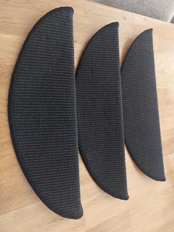 12 halve manen, maat 17x56, kleur donkergrijs beschikbaar voor biedingen