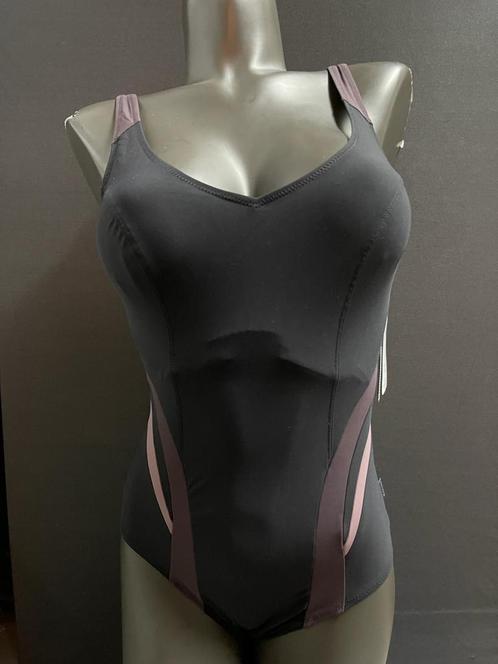 Rosa faua ( sport ) badpak maat 44c - 40d - 38f clea, Kleding | Dames, Badmode en Zwemkleding, Nieuw, Badpak, Zwart, Verzenden