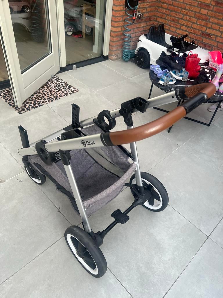 Kinderwagen voor enkel of meerlingen - Zo goed als nieuw!, Duowagen, Ophalen of Verzenden, Zo goed als nieuw, Kinderwagen