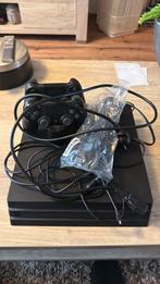 PS4 Pro 1TB + 2 originele controllers + oplaaddock + kabels, Ophalen, Phat, Met 2 controllers, Zo goed als nieuw