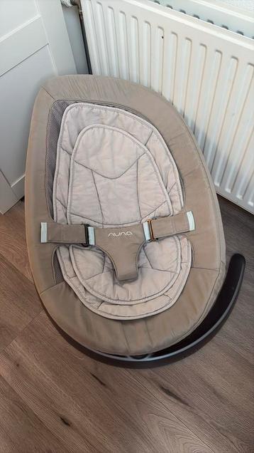 Nuna leaf wipstoel/babystoel kleur mink.  beschikbaar voor biedingen