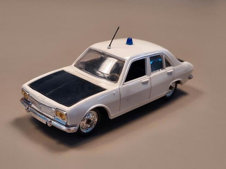Peugeot 504 berline  Minialuxe  Police 1:43, Hobby en Vrije tijd, Modelauto's | 1:43, Gebruikt, Auto, Overige merken, Ophalen of Verzenden
