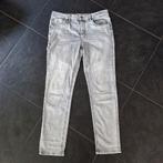 Lichtgrijze spijkerbroek, Daily Aesthetikz, W33 L32, zgan, Ophalen of Verzenden, Zo goed als nieuw, Daily aesthetikz, W33 - W34 (confectie 48/50)