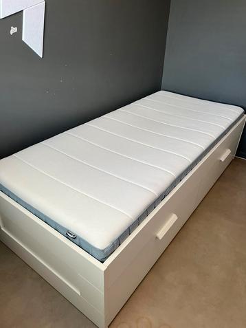 1 persoons bed 2 maanden gebruikt