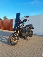 Honda X adv 750 Akrapovic veel opties, Motoren, Motoren | Honda, 750 cc, Bedrijf, Meer dan 35 kW, Handvatverwarming