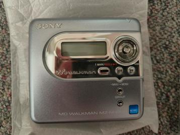 Sony MZ-NH600 minidisc  beschikbaar voor biedingen