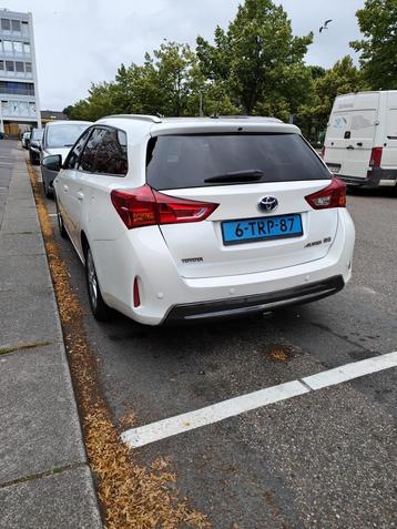 Toyota Auris 2014 Wit Taxi Klaar beschikbaar voor biedingen