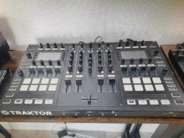 Native Instruments TRAKTOR Kontrol S8 beschikbaar voor biedingen