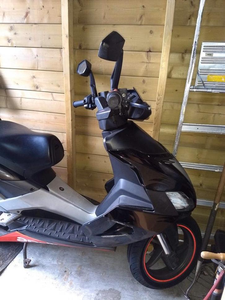 Aprilia SR 50 Factory - Opknapper/Onderdelen, Fietsen en Brommers, Scooters | Aprilia, Gebruikt, SR 50, Benzine, Ophalen