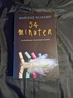 54 Minuten - Marieke Nijkamp, Ophalen of Verzenden, Zo goed als nieuw, Mariek, Fictie algemeen