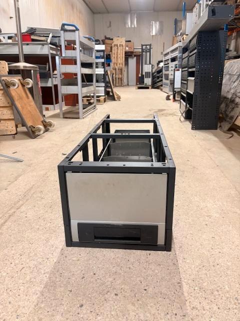 BOTT (1120) L52 B46 H32 €299 , Auto diversen, Auto-accessoires, Gebruikt, Ophalen