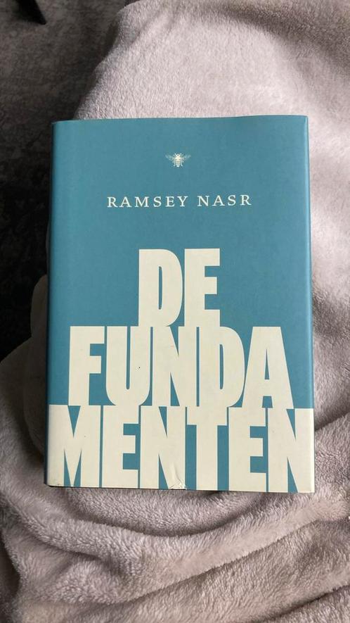 Ramsey Nasr - De fundamenten, Boeken, Literatuur, Zo goed als nieuw, Nederland, Ophalen of Verzenden