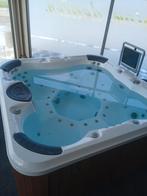 Luxe Fonteyn balboa  jacuzzi met TV en speakers, Tuin en Terras, Bubbelbaden en Hottubs, Ophalen of Verzenden, Gebruikt, Filter