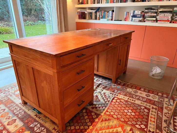 Klassiek teak houten bureau, Huis en Inrichting, Bureaus, Gebruikt, Bureau, Ophalen