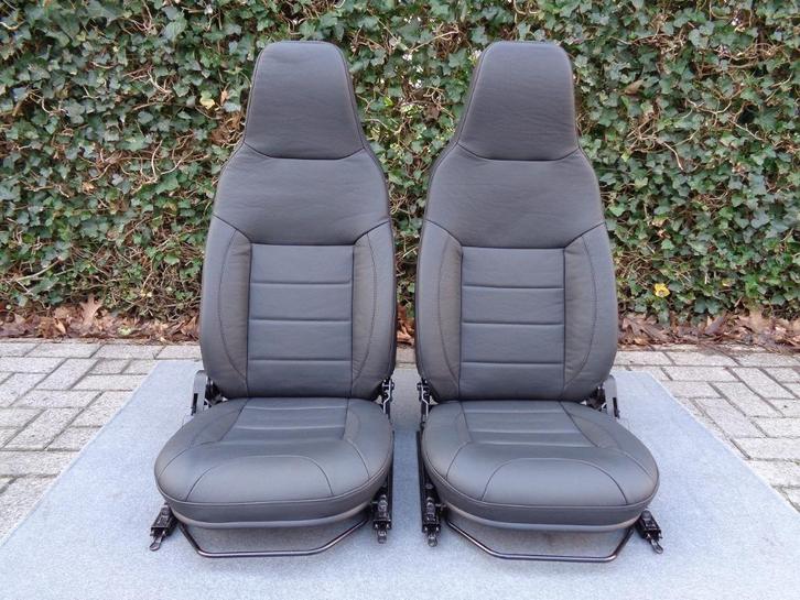 LAND ROVER Defender - Full Black Leder Premium stoelen NIEUW, Auto-onderdelen, Interieur en Bekleding, Land Rover, Nieuw, Ophalen
