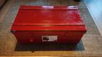 Rode stalen kist Pierre Henry- 80x45x35 cm, Huis en Inrichting, Woonaccessoires | Kisten, Minder dan 50 cm, Gebruikt, 50 tot 100 cm
